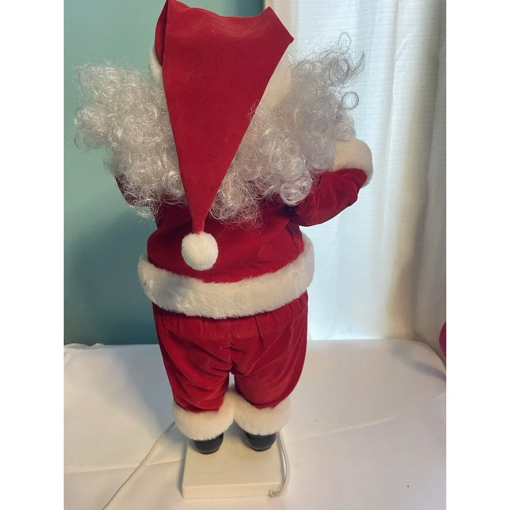 Vintage Animated Santa with Lighted Candle 24